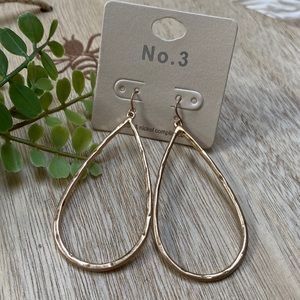 No. 3 Open Teardrop Earrings 💗 Gold